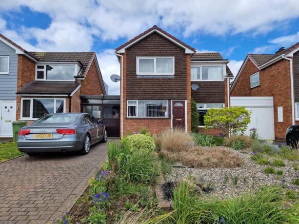3 Bedroom Link Detached for Sale