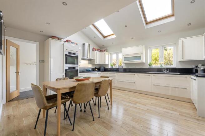 Clivedon Road, E4