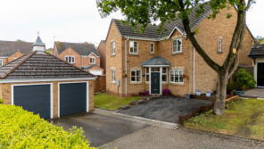 16, Brisbane Way, Heath Hayes, Cannock WS12 2GR