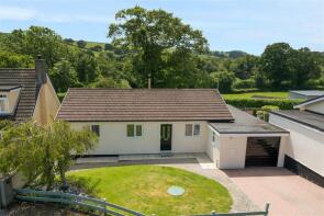 10, Well Meadow, Egloskerry, Launceston PL15 8SS