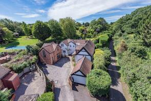 White House Barn, New Road, Lowsonford, Henley-in-arden B95 5HJ