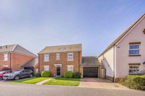 4, Patricia Way, Chichester PO18 8FX