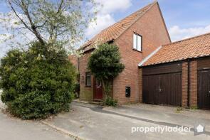 15, Robins Lane, Norwich NR10 4JE