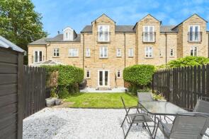 11, Chapel Hill Road, Pool In Wharfedale, Otley LS21 1QY