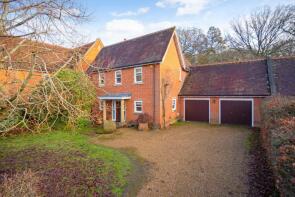 12, Hazel Grove, Kingwood, Henley-on-thames RG9 5NH