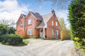 2, St Stephens Cottages, Chalk Lane, Harlow CM17 0PQ