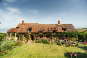 Shore Edge Cottage, Track To St Audries Bay Holiday Camp, Taunton TA4 4DX