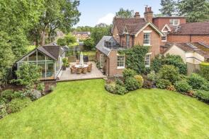 250, Almners Road, Chertsey KT16 0BL