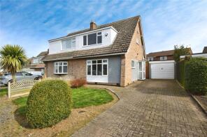 32, Clipstone Close, Wigston LE18 3QS