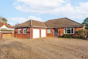 Rosslyn, Coltishall Road, Norwich NR10 5JD