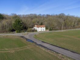 Wood House, Roundmaple, Sudbury CO10 5EY