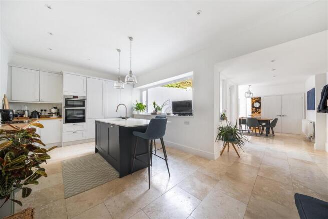 Kitchen / Breakfast Room