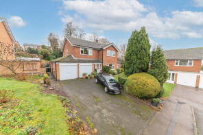 7, Hunters Close, Lutterworth LE17 6LG