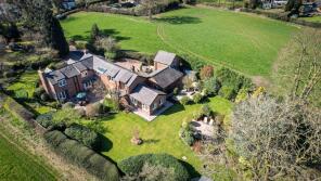 Underwood, Willington Lane, Willington, Chester CW6 0NE