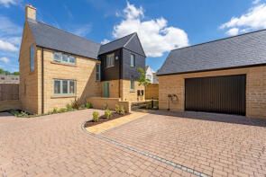 15, Hurricane Close, Cheltenham GL54 2SD