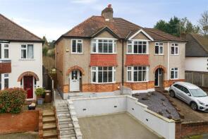 40, Ashurst Road, Tadworth KT20 5EU