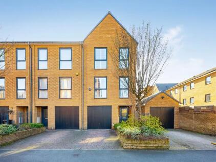 Felnex Avenue, Wallington, SM6