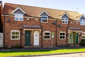 2, Manor Cottages, South End, Hull HU12 0HE