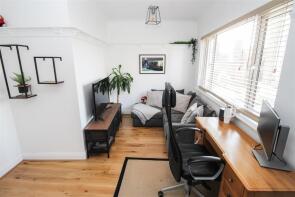 117d, Broadway West, Leigh-on-sea SS9 2BU