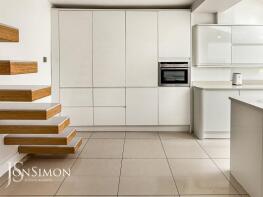 31, Mount Pleasant, Bury BL9 6SP