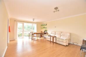 Flat 7, Henbury House, Claverton Court, Claverton Down, Bath BA2 6DN