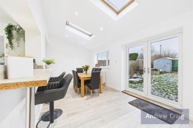 Living/Dining Area