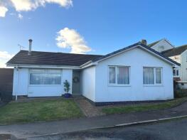 1, Bryngwyn Close, Borth SY24 5JH