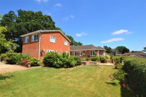 The Laurels, New Road, Tadley RG26 5ET