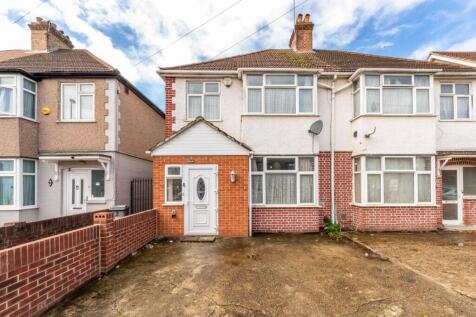 Barrack Road, Hounslow, TW4