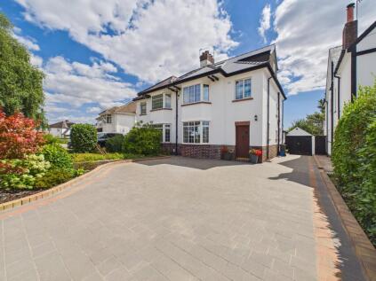 Heol Y Bryn, Rhiwbina, Cardiff, CF14