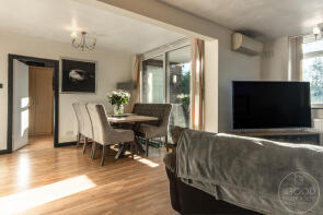 5 Flat, The Paddock, Wilmslow SK9 3HG