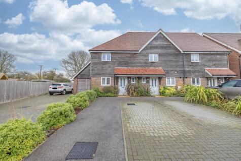 Kilndown Place, Stelling Minnis, Canterbury, Kent, CT4