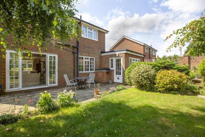 51 Inkerman Drive, HP15 7JJ-14.jpg
