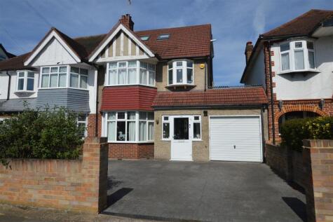 Percy Road, Whitton