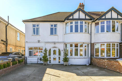 Old Oak Road, Acton, London, W3