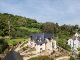 Oakstone House, Atcombe Road, South Woodchester, Stroud GL5 5EP