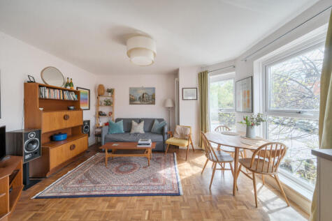 Crouch Hill, Crouch End, London, N8