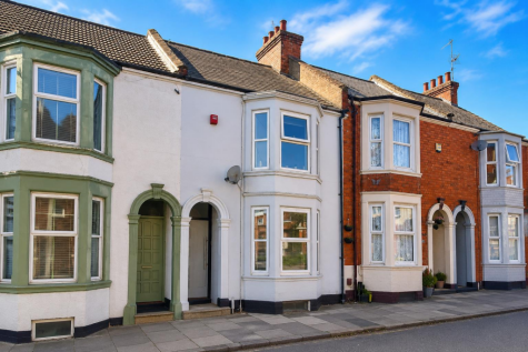 Whitworth Road, Abington, Northampton NN1