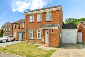 3, Cherry Tree Close, Pound Hill, Crawley RH10 7FR