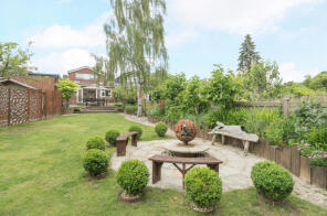 Pear Trees, Nyewood Road, Nyewood, Petersfield GU31 5JA