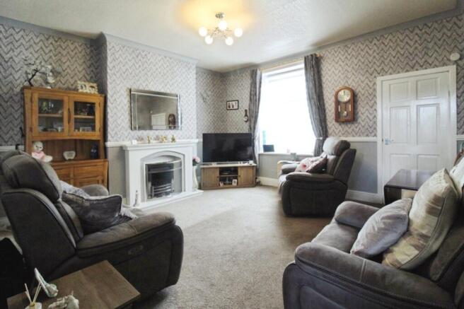 Sitting/Dining Room