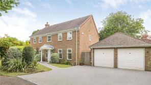 Clovelly, London Road, Hassocks BN6 9BJ