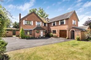 Ravenswood, Autumn Walk, Wargrave RG10 8BS