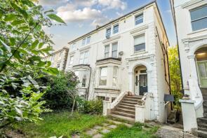Flat 4, 122, Croydon Road, Penge, London SE20 7YZ