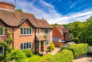 1, Park Farm Cottages, Mead Lane, Lower Basildon, Reading RG8 9NZ