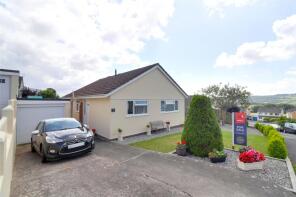 2, Parkes Road, Torrington EX38 7NW
