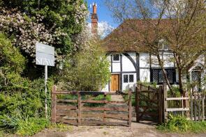 Little Maltings Cottage, The Green, Rectory Lane, Buckland RH3 7BH