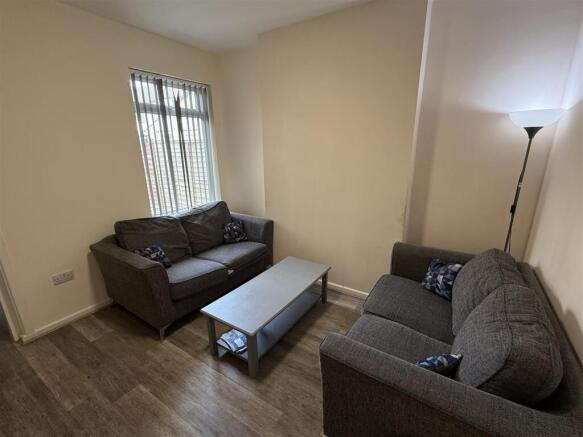 Living Room.jpg