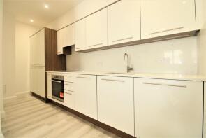 Flat 9, Arlingham House, St Albans Road, Potters Bar EN6 3PH