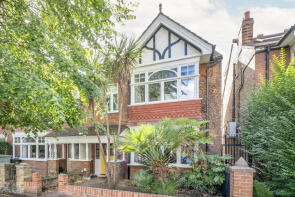 31, Copthall Gardens, Twickenham TW1 4HH